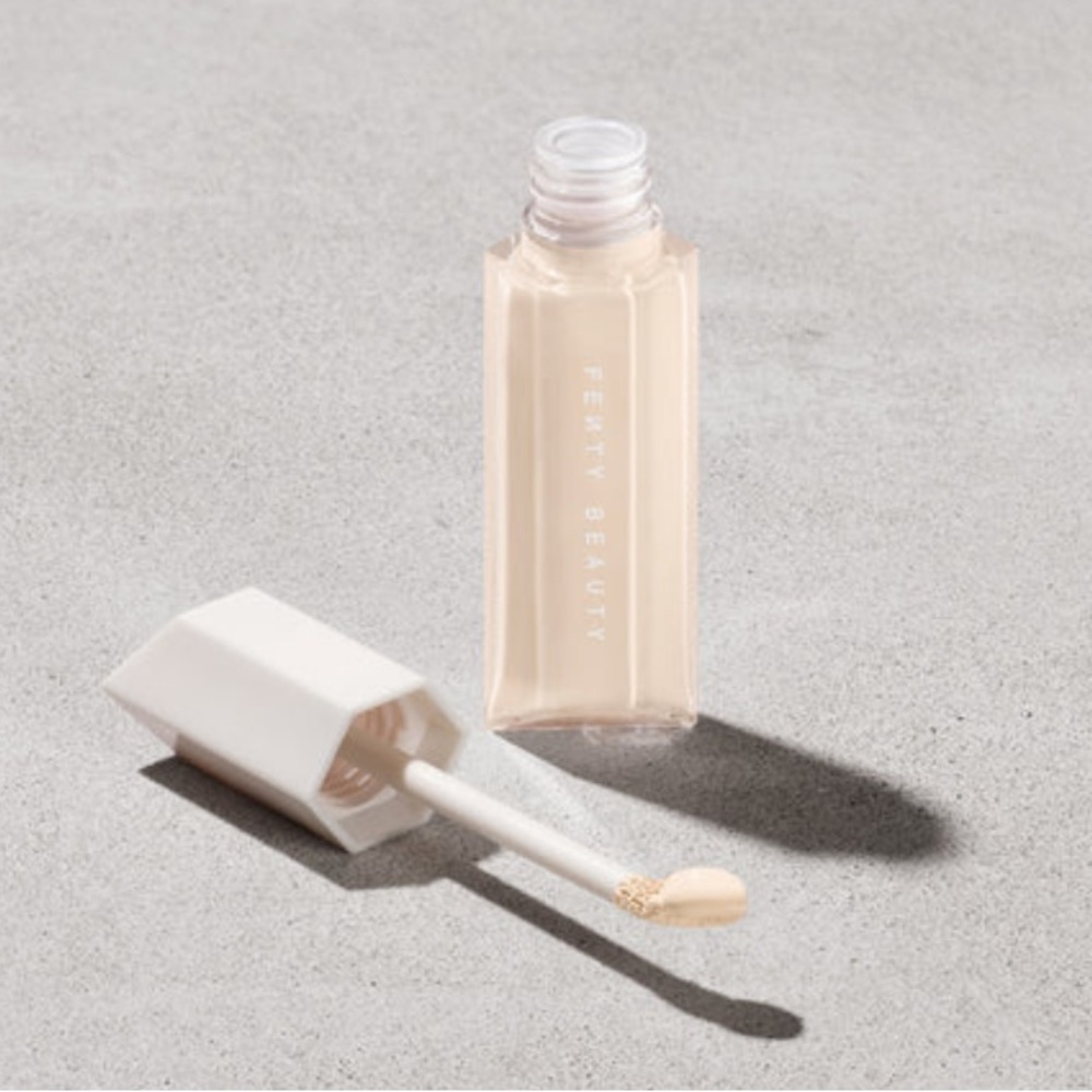 💋2/$25 fenty concealer in 110W